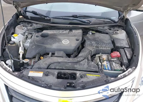 2015 Nissan Altima 2.5 Sv из США, поврежденный, VIN 1N4AL3AP3FC149301